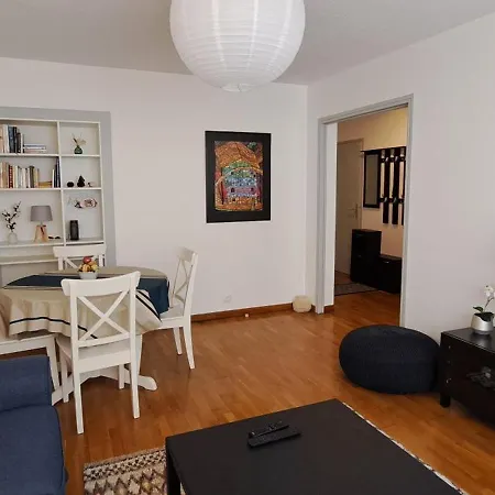 Le Petit Du Barry Apartment