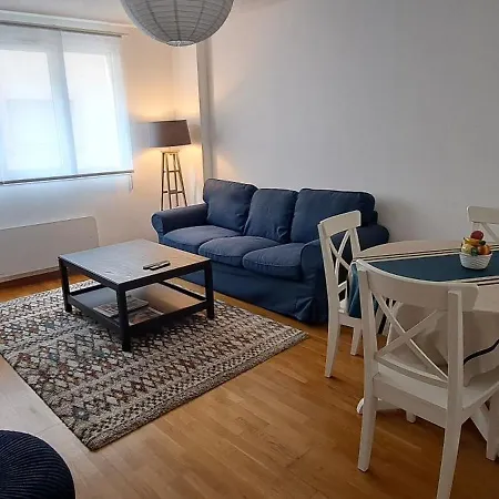Le Petit Du Barry Apartment *