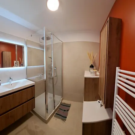 Le Petit Du Barry مييو